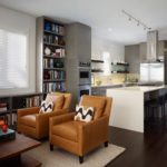 design de cozinha grande com sala de estar