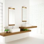 Valkoinen kylpyhuone eko- ja minimalismityyliin.