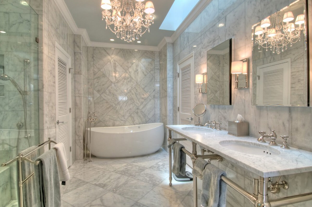 Large bathroom marble pattern