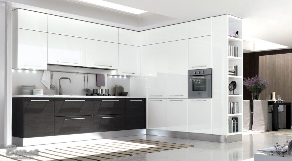 Minimalus aukštųjų technologijų modernus virtuvės dizainas