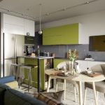 Design kuchyně v moderním stylu šedo-zelené barvy