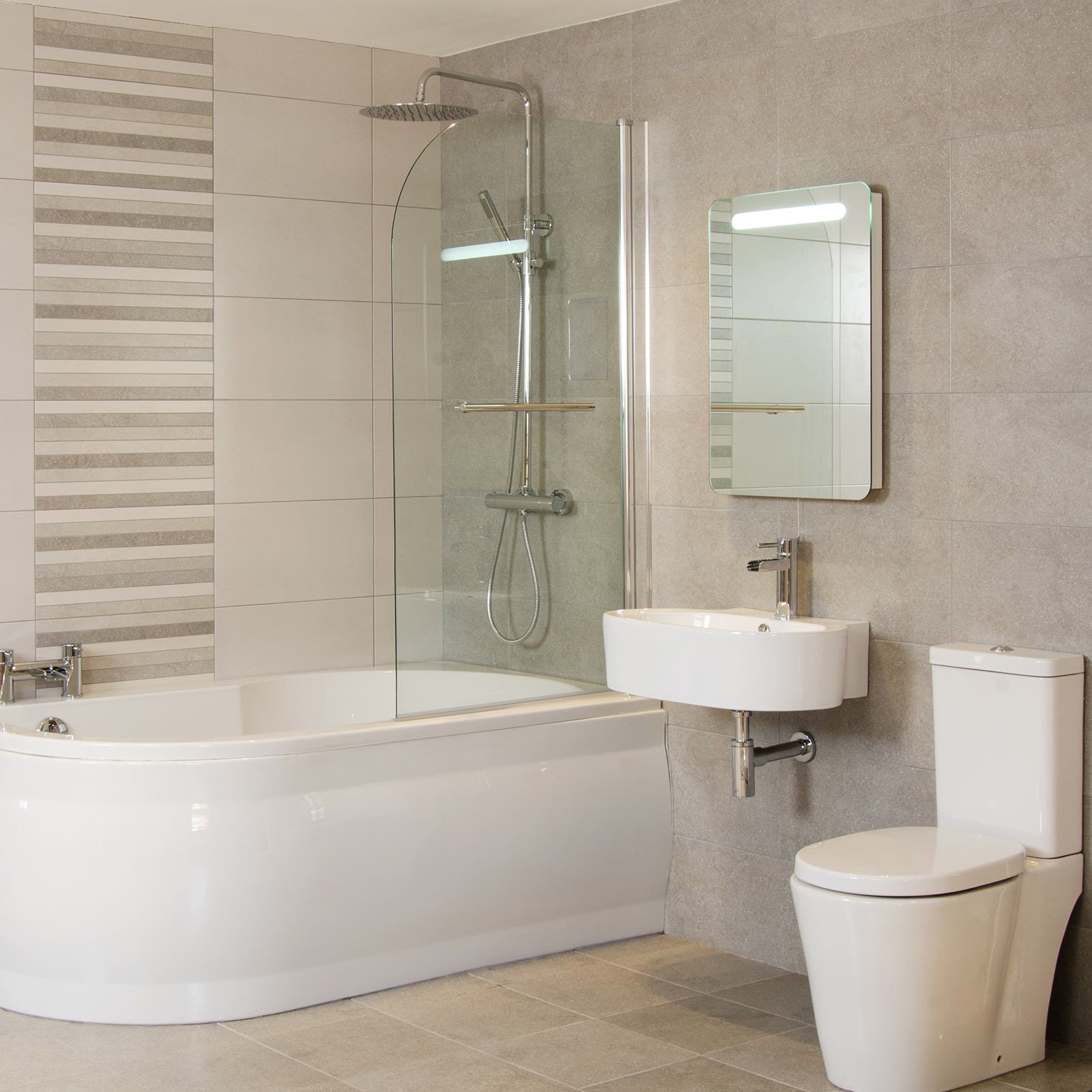 Design salle de bain 6 m² aspect esthétique