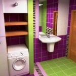 6 kv.m vannas istabas dizains ar trīskrāsu flīžu kombināciju