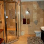 Design salle de bain 6 m² aux couleurs beiges