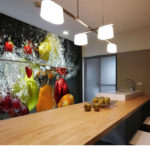 Interiér kuchyne nástenná maľba s explóziou ovocia