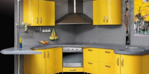Palet dapur kelabu digabungkan dengan kuning