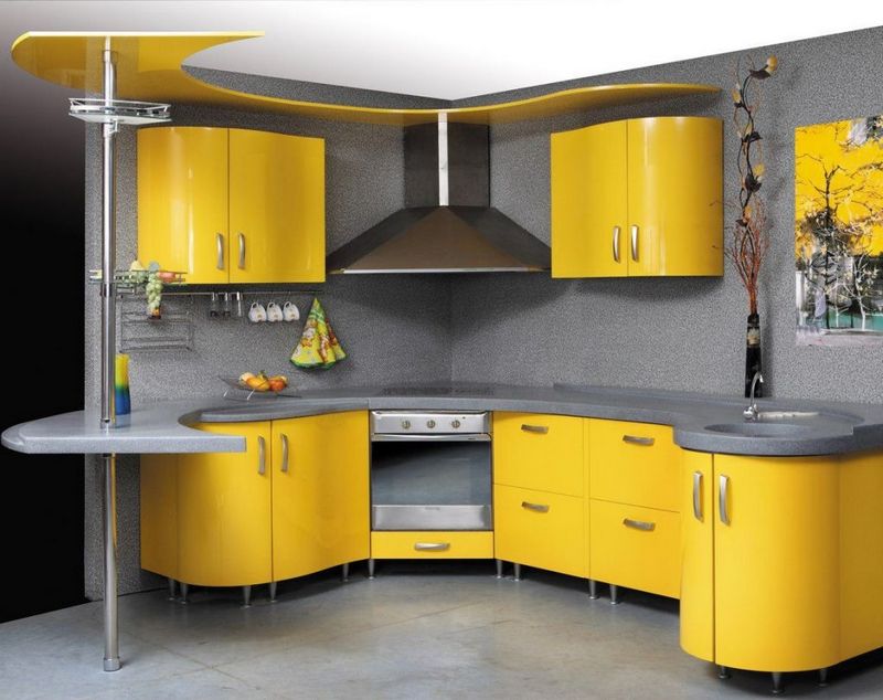 Một bảng màu bếp kết hợp với màu vàng