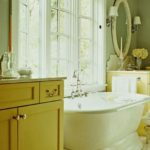 salle de bain avec fenêtre design photo
