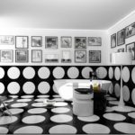 ontwerp van keramische tegels voor een badkamer in een privéwoning