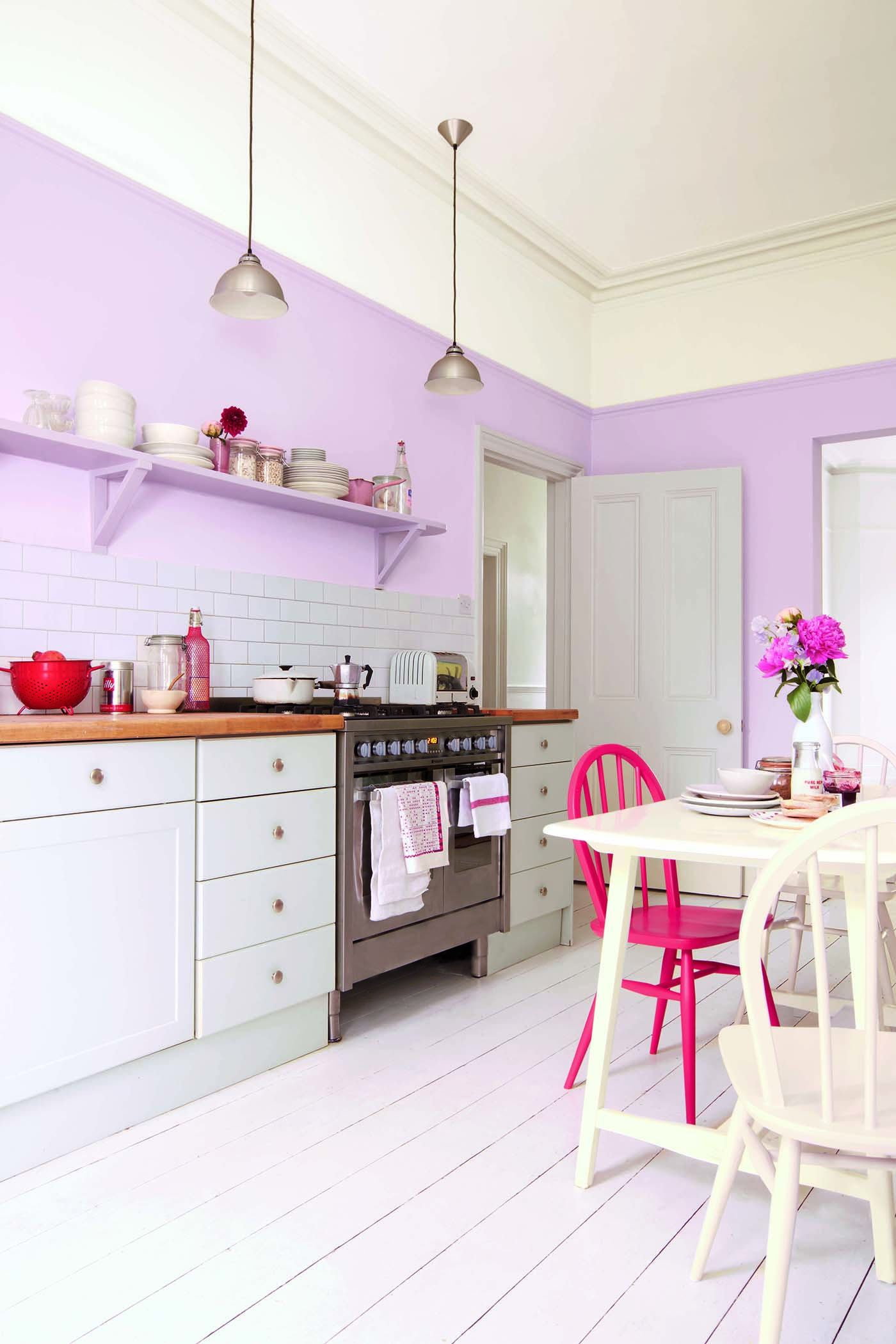Meja dapur untuk dapur ungu