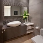 modieuze keramische tegels voor de badkamer