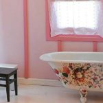Bathroom decor floral decoupage on the bathroom