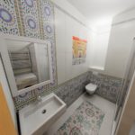 Kruşçev'deki banyo tasarımı beyaz ve süslemeli karo