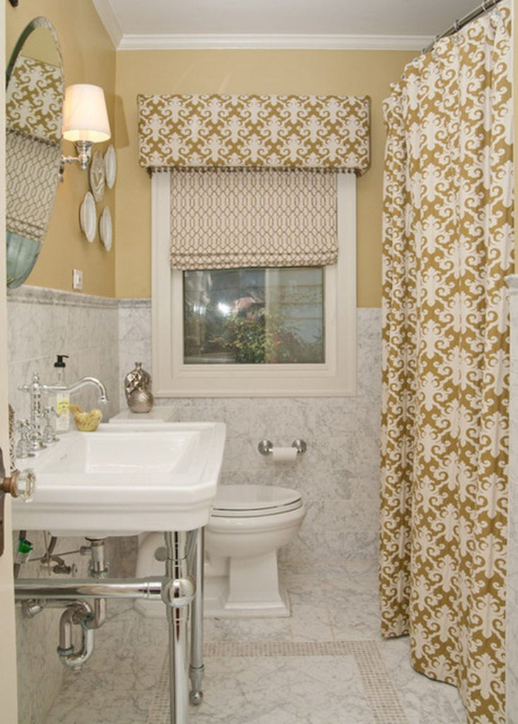 Vannas istabas dizains no Hruščova tekstilizstrādājumiem