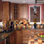 tạp dề làm bằng gạch trong nội thất nhà bếp