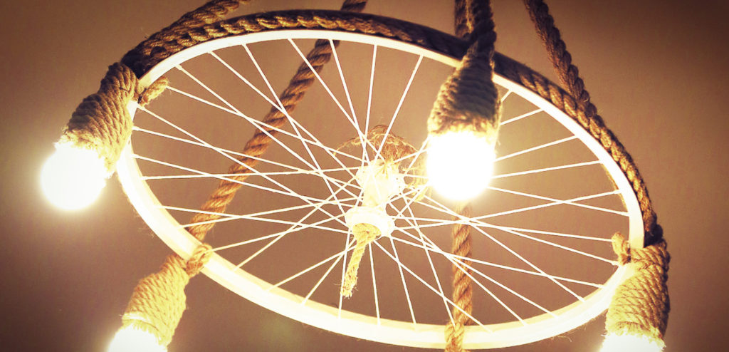 DIY Kusina DIY Wheel Chandelier