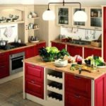 idé om en lys indretning rød køkkenfoto
