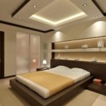ideea unui design frumos a unei fotografii înguste de dormitor