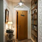 идеята за стаи в коридор в светъл стил в снимка на частна къща
