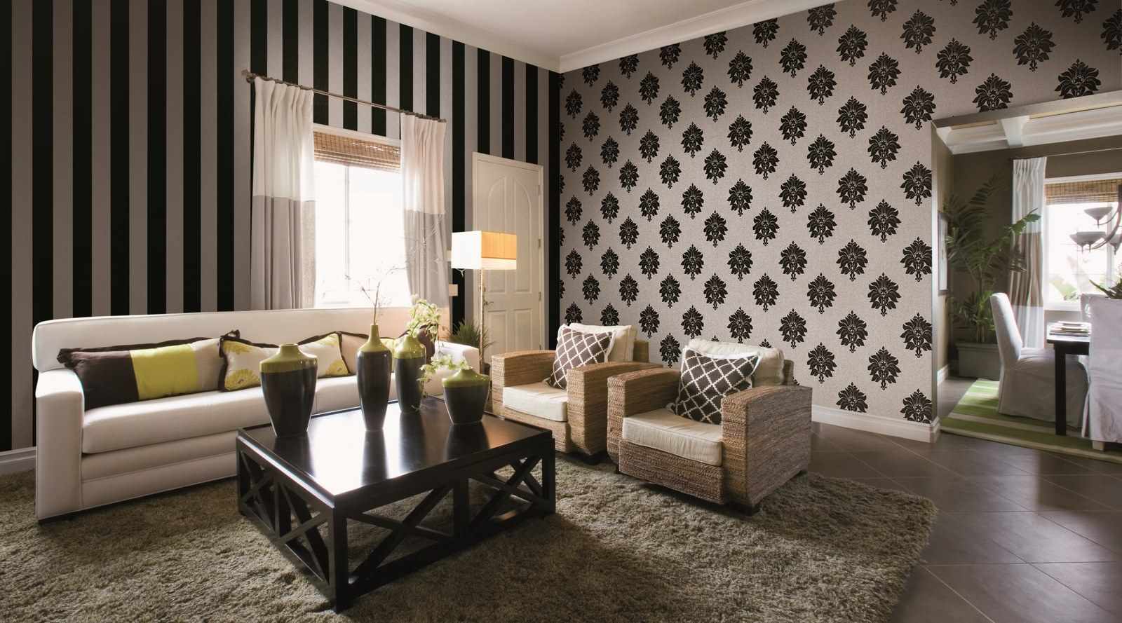 An example of a bright design of wallpaper for the living room
