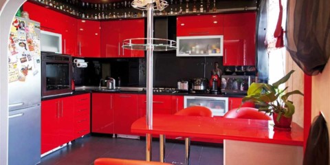 versão da decoração incomum da imagem da cozinha vermelha