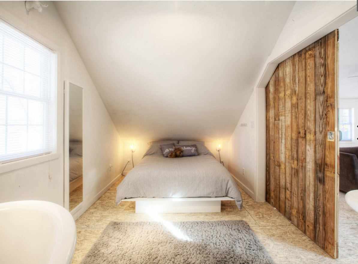 the idea of ​​a beautiful attic bedroom style