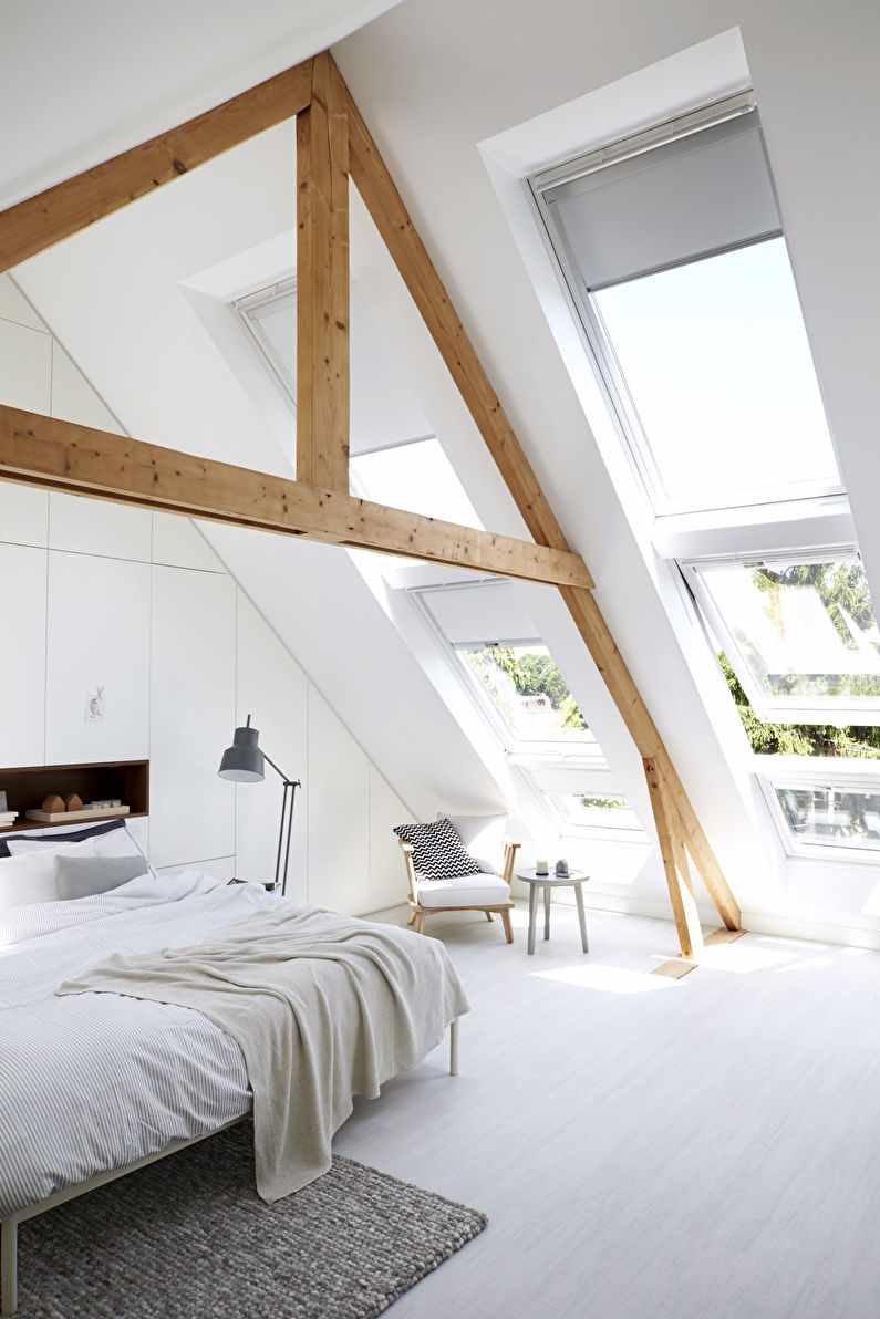 un exemple d'un design insolite de la chambre mansardée