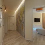 Narrow corridor accent wall lighting