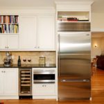Stainless steel in the interior of the kitchen