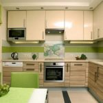 Green color in the design of the kitchen space