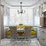 Dzeltens virtuves dīvāns ar erkeru