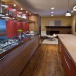 A konyha világításának szervezése barna színben