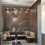 Hiasan dinding ruang makan dengan plaster volumetrik