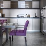 Kerusi dapur berlapis ungu