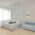 Guļamistabas-viesistabas interjers košās krāsās