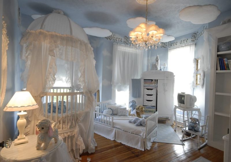 Interieur van een comfortabele slaapkamer voor een kind