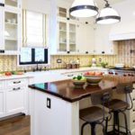 Organization of kitchen lighting in a private house