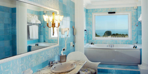 Vannas istaba zilā krāsā