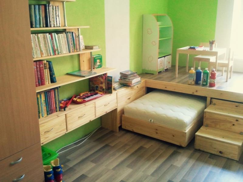 Giường kéo gỗ trong phòng trẻ em