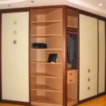 Wardrobe in the hallway with a protruding corner