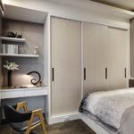 Built-in wardrobe with sliding doors