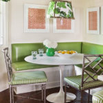 Stūra dīvāns virtuvei zaļā krāsā