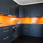 Oranje schort van acrylglas