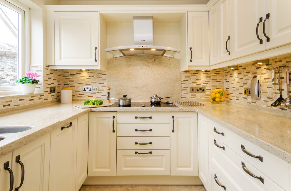 White kitchen U-shaped configuration