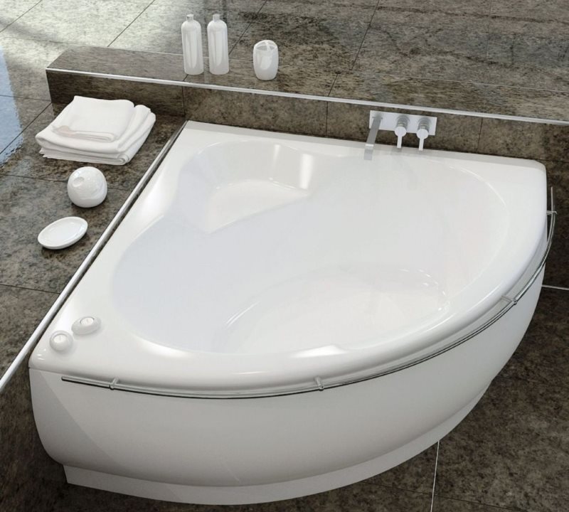 Cast iron corner bathtub for a small bathroom