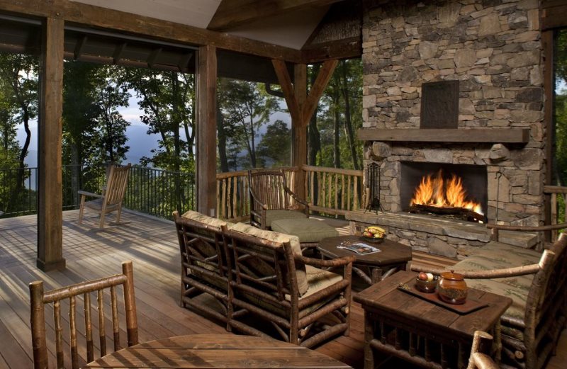 Zomerkeuken in alpine chaletstijl