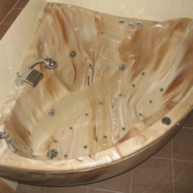 Angular stone bath