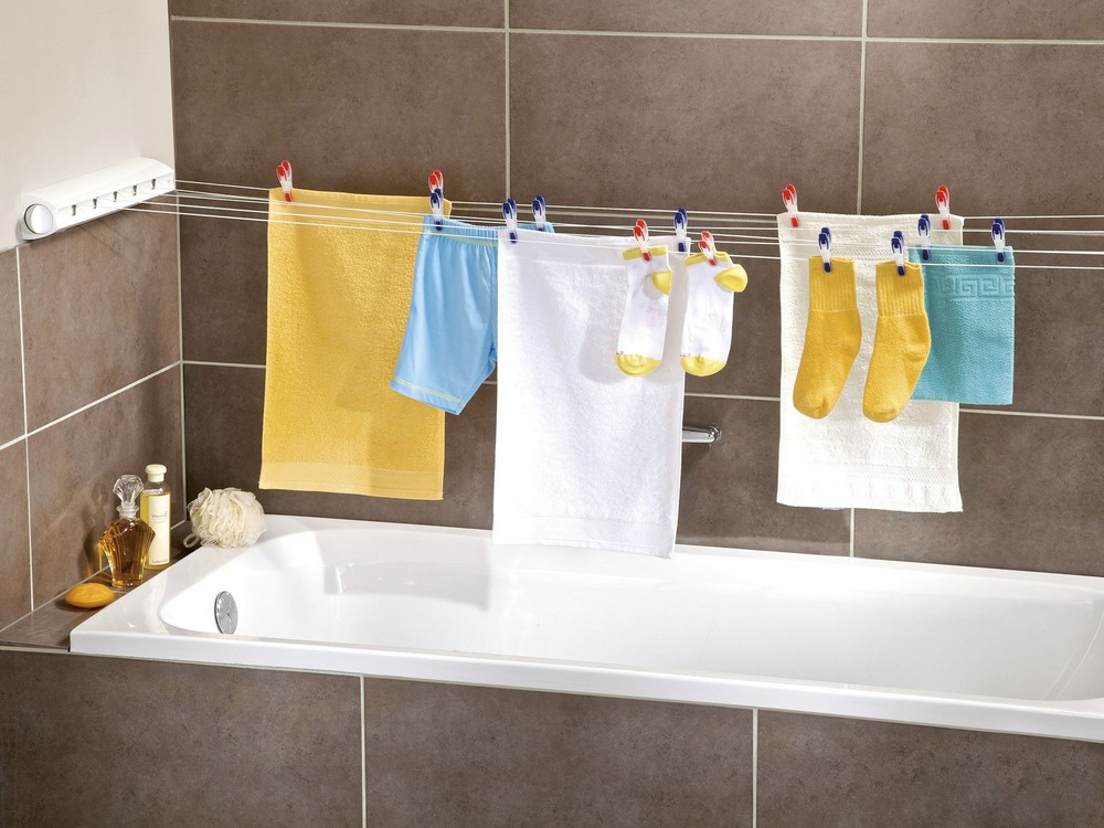 přehled nápadů na sušení prádla do koupelny