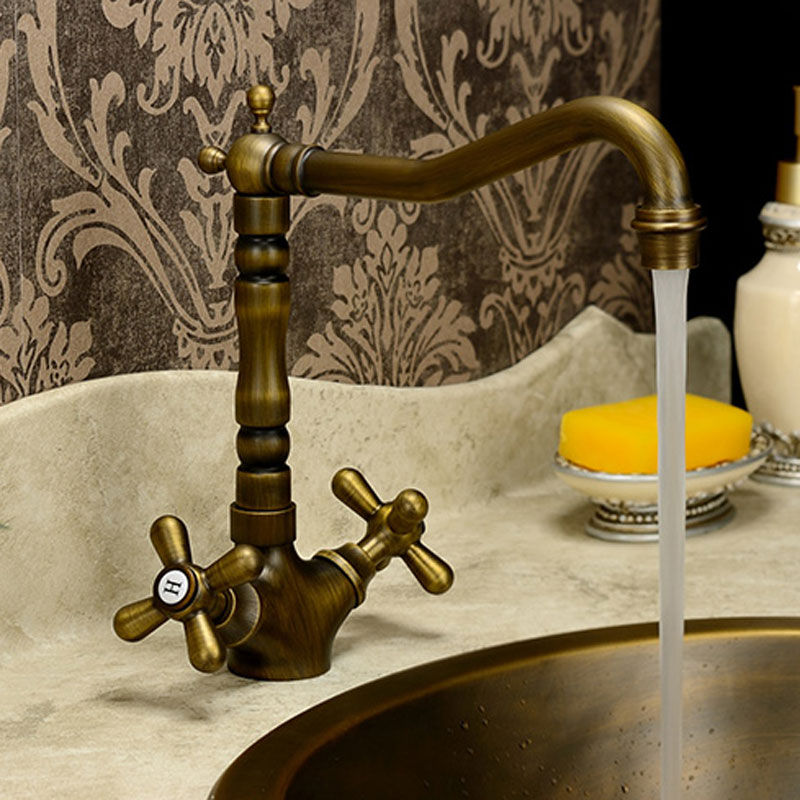 Torneira de banho de bronze chique gasto do vintage