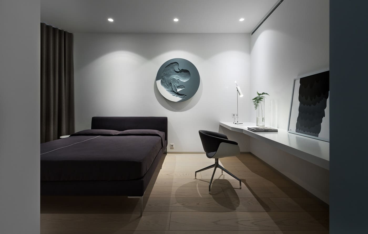 minimalista stílusú hálószoba dekorációval